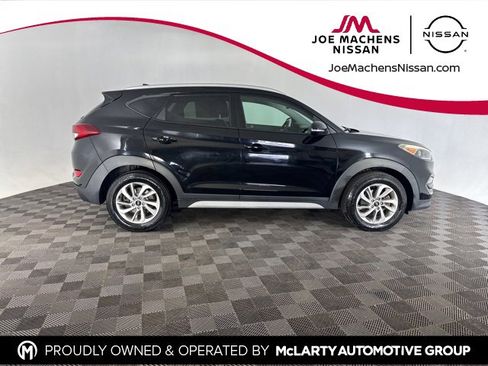 Used 2017 Hyundai Tucson SE Plus image 4
