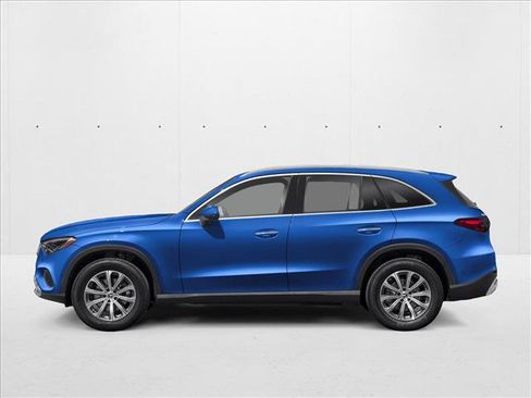 New 2026 Mercedes-Benz GLC 300 image 3