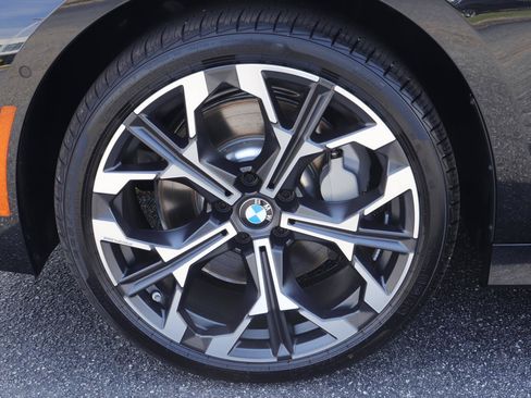 New 2026 BMW 330i Sedan w/ Premium Package RWD image 38