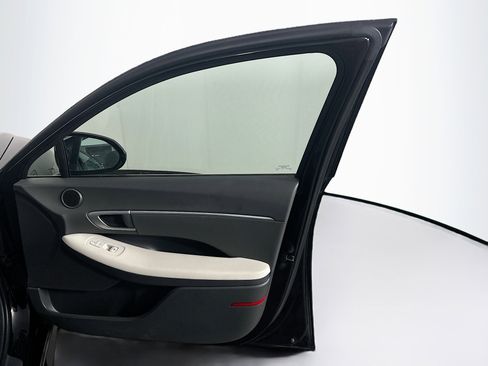 Used 2025 Hyundai Sonata SEL image 32