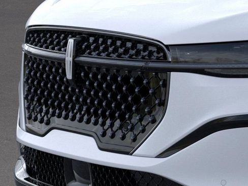 New 2026 Lincoln Nautilus Reserve w/ Jet Appearance Package image 17