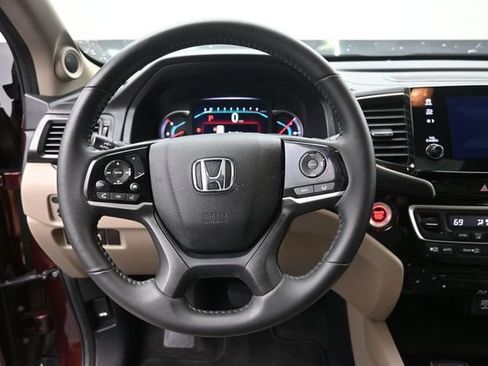 Used 2022 Honda Pilot Touring image 7