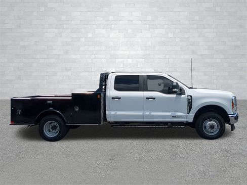 Used 2025 Ford F350 XL w/ XL Chrome Package image 11