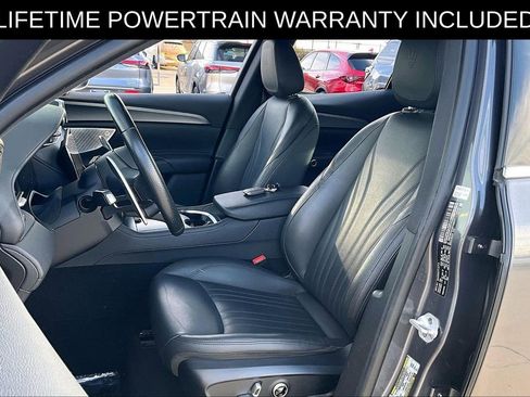 Used 2024 Maserati Grecale GT image 32