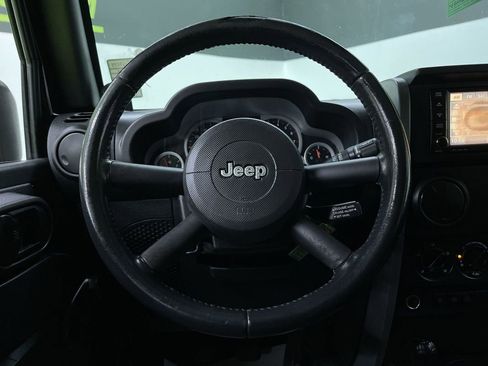 Used 2008 Jeep Wrangler Unlimited Rubicon w/ Dual Top Group image 20