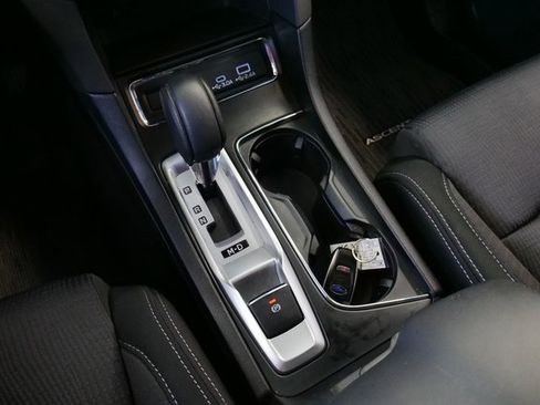 Used 2023 Subaru Ascent Premium w/ Convenience Package image 24