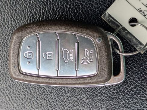 Used 2019 Hyundai Tucson Value image 35