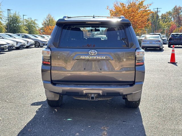 Used 2016 Toyota 4Runner SR5 Premium RWD image 3
