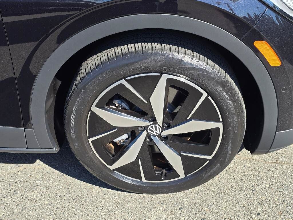Used 2023 Volkswagen ID.4 S RWD image 9
