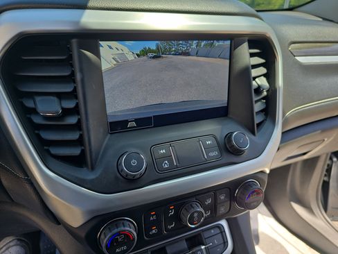 Used 2021 GMC Acadia SLT w/ Preferred Package FWD image 26