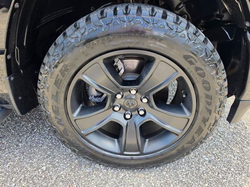 Used 2022 RAM 1500 Big Horn AWD/4WD image 34