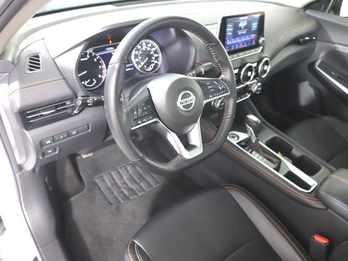 Certified 2023 Nissan Sentra SR w/ SR Premium Package image 9