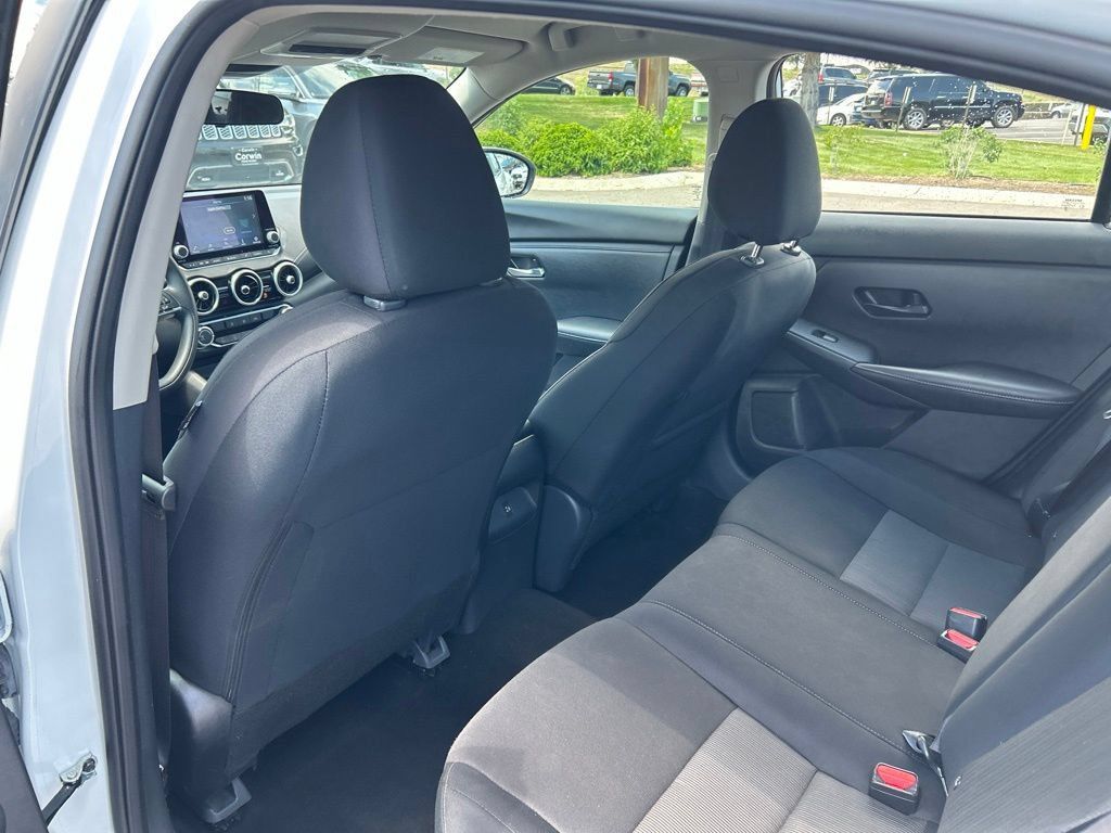 Used 2024 Nissan Sentra SV FWD image 18