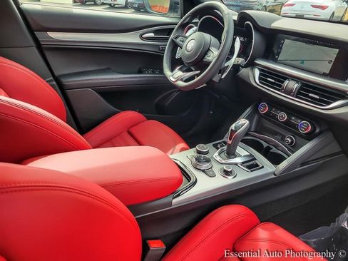 New 2025 Alfa Romeo Stelvio Sprint w/ Veloce Package image 24