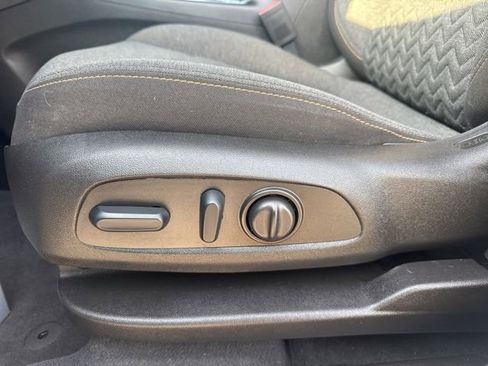 Used 2022 Chevrolet Equinox LT FWD image 14