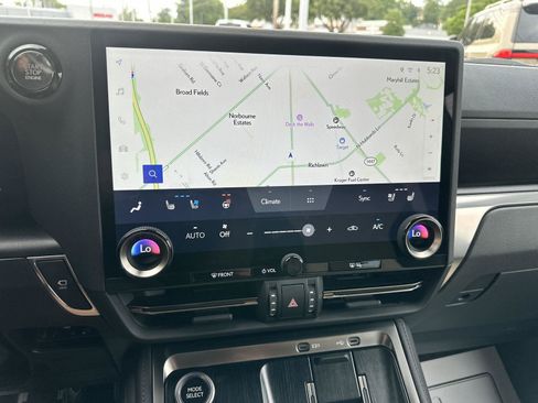 Used 2025 Lexus GX 550 AWD/4WD image 30