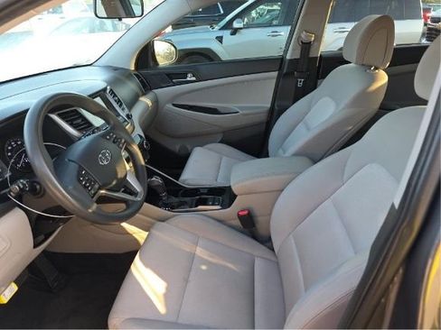 Used 2018 Hyundai Tucson SEL FWD image 5