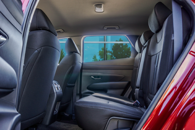 New 2026 Hyundai Tucson SEL FWD image 17
