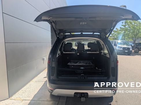 Used 2025 Land Rover Discovery S AWD/4WD image 15