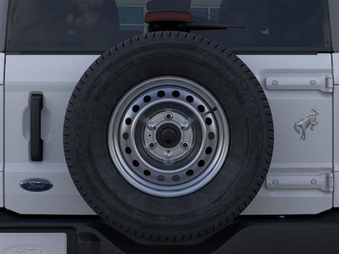 New 2025 Ford Bronco 4-Door image 24
