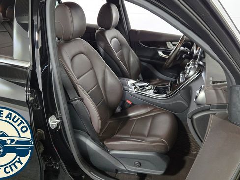 Used 2016 Mercedes-Benz GLC 300 4MATIC w/ Multimedia Package image 36