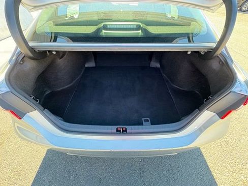 Used 2024 Toyota Camry SE image 26