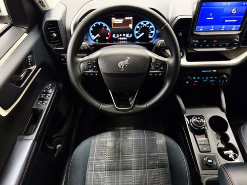 Used 2024 Ford Bronco Sport Heritage w/ Heritage Convenience Package image 2