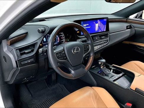 Used 2023 Lexus ES 350 Ultra Luxury w/ Accessory Package (Z2) FWD image 15