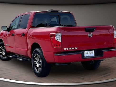 Used 2024 Nissan Titan SV w/ Accessory Utility Package AWD/4WD image 11