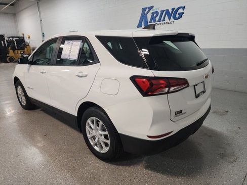 Certified 2023 Chevrolet Equinox LS image 3