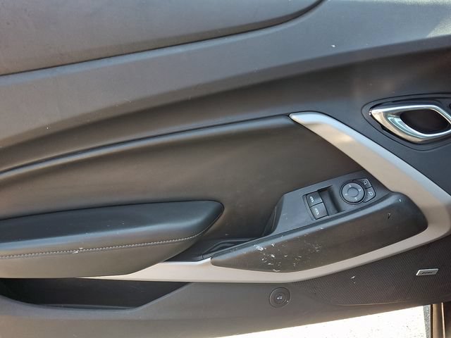 Used 2021 Chevrolet Camaro LT w/ Technology Package RWD image 12