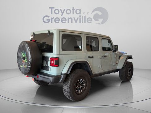 Used 2024 Jeep Wrangler Unlimited Rubicon AWD/4WD image 6