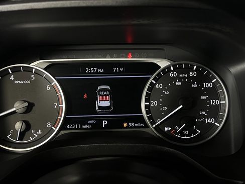 Used 2023 Nissan Rogue S image 15