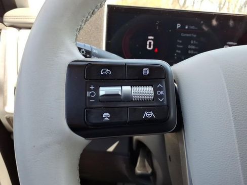 Used 2025 Hyundai Santa Fe SEL FWD image 22