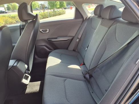 Used 2025 Kia K4 FWD image 18