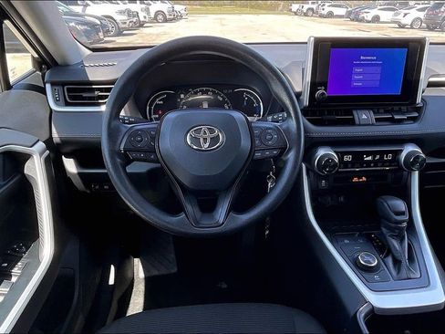 Used 2025 Toyota RAV4 LE image 8
