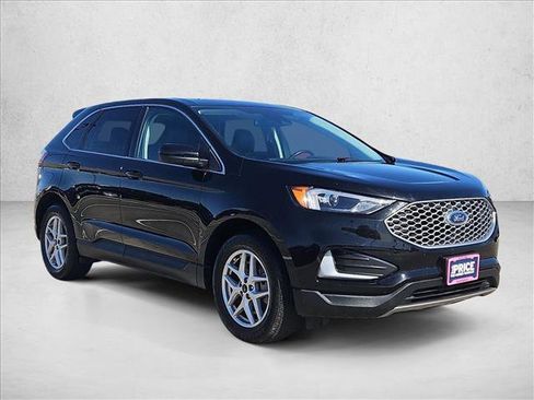 Used 2023 Ford Edge SEL image 3