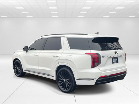 Used 2024 Hyundai Palisade Calligraphy image 4