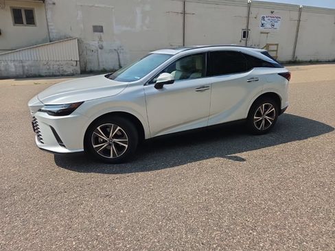 Used 2023 Lexus RX 350 Premium Plus w/ Cold Area Package AWD/4WD image 6