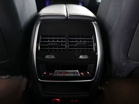 Used 2024 BMW X5 sDrive40i RWD image 46