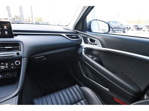 Used 2026 Genesis G70 2.5T Prestige image 12