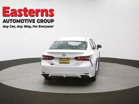 Used 2024 Toyota Camry SE FWD image 32