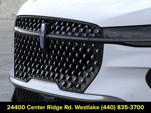 New 2026 Lincoln Nautilus Premier AWD/4WD image 17