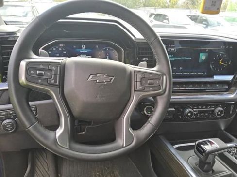 Used 2024 Chevrolet Silverado 1500 LT Trail Boss w/ Convenience Package II image 4