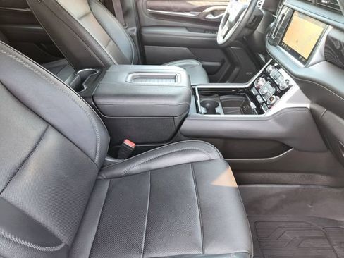 Used 2021 GMC Yukon Denali AWD/4WD image 14