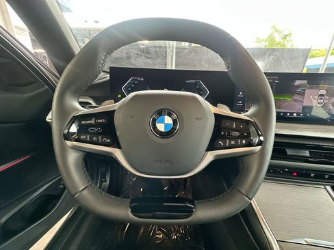 Used 2025 BMW 330i Sedan RWD image 15