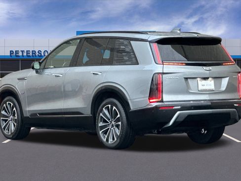 Used 2026 Cadillac Vistiq Sport w/ LPO, Floor Liner Package image 6