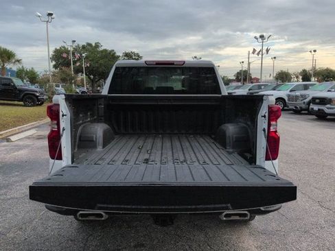 Used 2025 Chevrolet Silverado 1500 Custom Trail Boss AWD/4WD image 12
