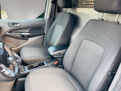 Used 2020 Ford Transit Connect XLT FWD image 18