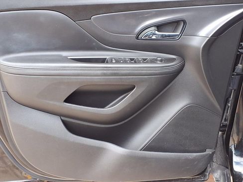 Used 2022 Buick Encore Preferred w/ Safety Package image 23